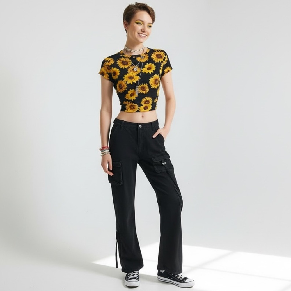 Y2K Cargo Pants Medium Streetwear Utility Wide Leg Adjustable Strap Goth Grunge